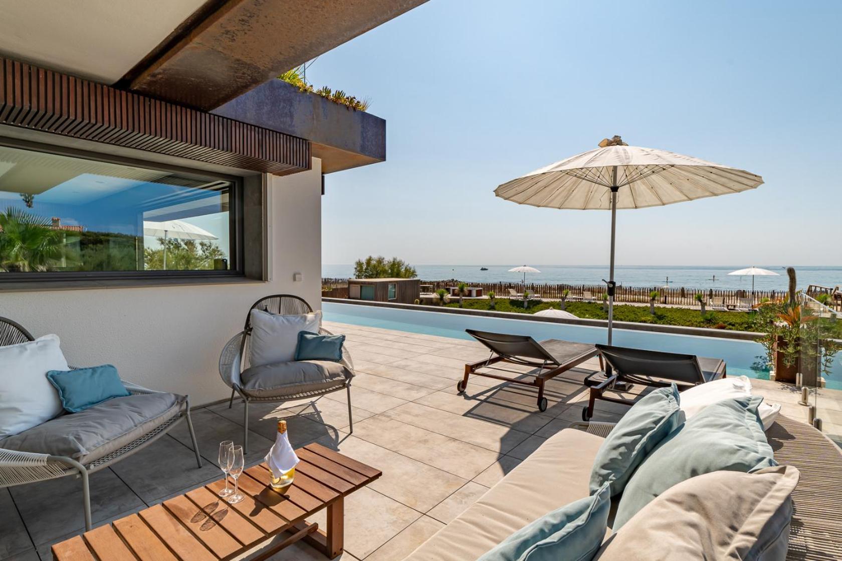 Villa Miramar 弗龙蒂尼昂 外观 照片